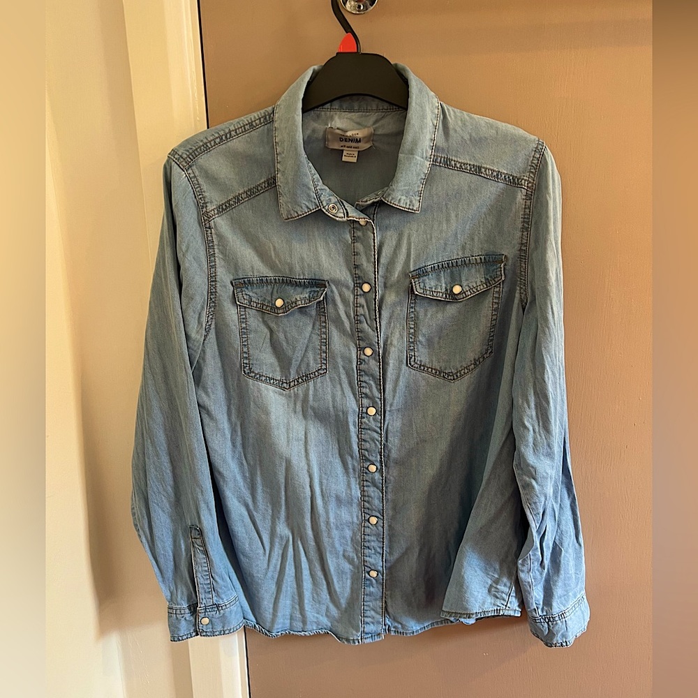 New Look denim shirt jacket. Light blue, size UK 16 - Picture 1 of 5
